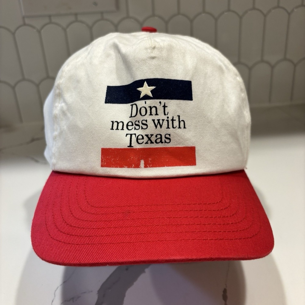 Vintage "Dont Mess With Texas" Snapback Hat Cameo Bangladesh Red White Cap 90's